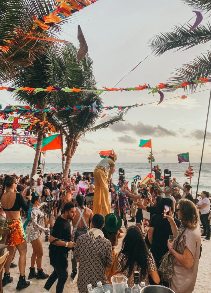 Tulum party-event-vibe-people dancing